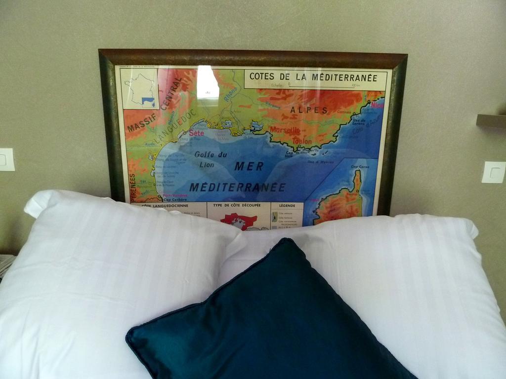 Hotel Souvenirs De Familles Saintes Rum bild